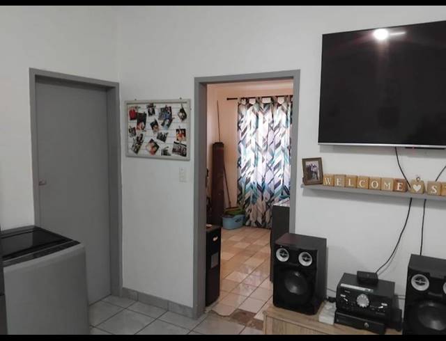 3 BEDROOM TOWNHOUSE FOR SALE IN ELSPARK